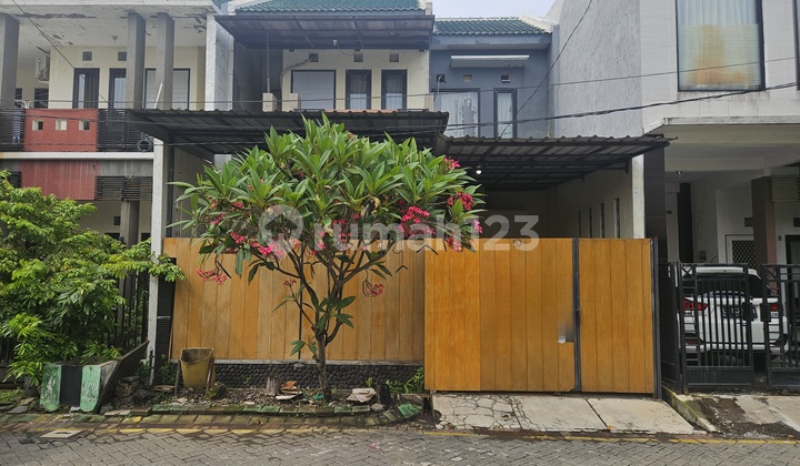 Rumah Besar, Siap Huni - untuk Keluarga yang Sudah Naik Kelas