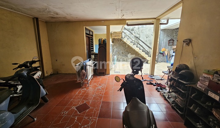 Premium Hook House Kertajaya Indah - Facing Twin Roads, Suitable for Business & Franchise 2