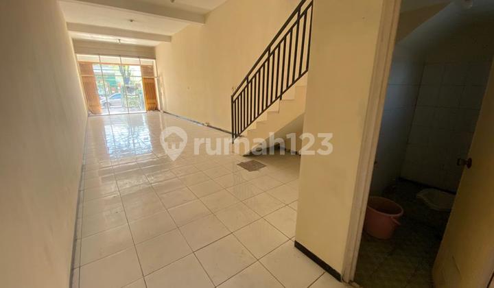 FLASH SALE PRICE SLASH Brigjen Katamso Shop House Waru Sidoarjo 2 Floors Freehold Title Ready to Use Near Raya Waru FLASH SALE PRICE SLASH Brigjen Katamso Shop House Waru Sidoarjo 2 Floors Freehold Title Ready to Use Near Raya Waru