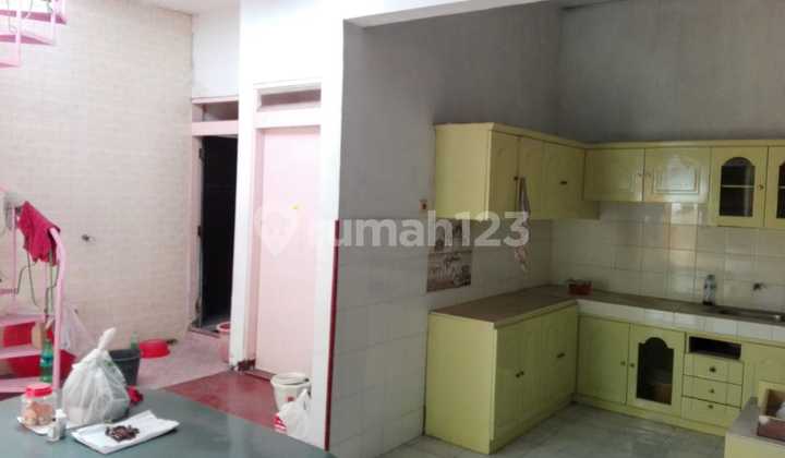 Dekat Raya Merr - 4 Kampus & Rs Eka Chandrarini Kamar Banyak | Cocok Keluarga Besar, Kantor, atau Kost Mahasiswa 2