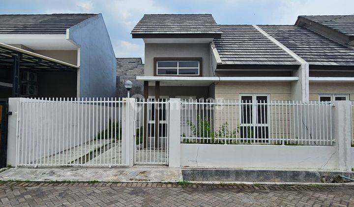 READY 2 UNIT JEJER Disewakan Rumah Alana Regency Cemandi Sidoarjo Dr Baru Belum Pernah Dihuni Hadap Lap Basket 1