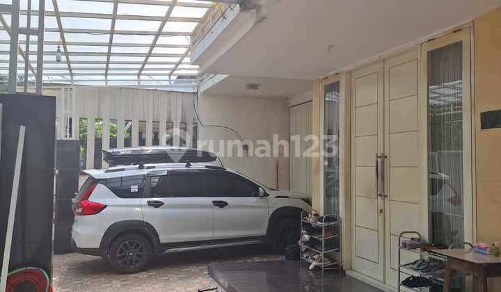 Rumah Medokan Asri Surabaya Timur Renov Total 2 Lantai 13x27 Minimalis Siap Huni Dpn Taman Harga BU