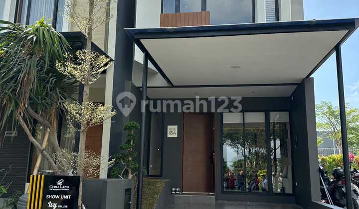 Northwest Hill Modern 2-Storey House Starting from 800 Million, Citraland Surabaya, New Type, New Facade, Lake View