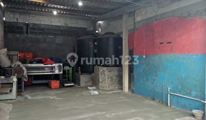 READY TO USE 1.6M NEGOTIABLE Prigen Pasuruan Great Warehouse SHM 531m2 Zero Road Easy Access READY TO USE 1.6M NEGOTIABLE Prigen Pasuruan Great Warehouse SHM 531m2 Zero Road Easy Access