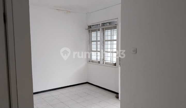 Permai Mulyorejo Surabaya House 9x15 Freehold Certificate Developer Price around 2 Billion Quick Sale Negotiable