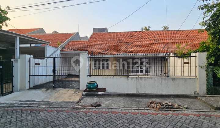 Rumah Medokan Asri Rungkut Surabaya 10x20 SHM Seberang Kampus UPN Cocok Dibangun Kost