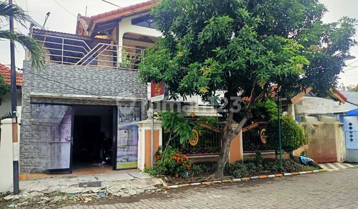 BUTUH UANG BANGET Rumah Deltasari Indah Waru Sidoarjo 15x20 SHM 2 Lantai Strategis Cocok Utk Usaha/Kantor Siap Huni