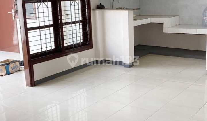 Garden Dian Regency House Waru Sidoarjo 7x16 Minimalist 2 Floors Main Road Certificate of Ownership 10 Minutes to Juanda Airport 2