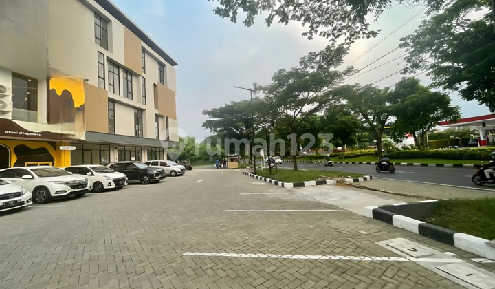 Premium 4-Story Ruko Raya Merr East Surabaya, Spacious Parking, Rare Item, Only 1 Unit Left, Ready. 2