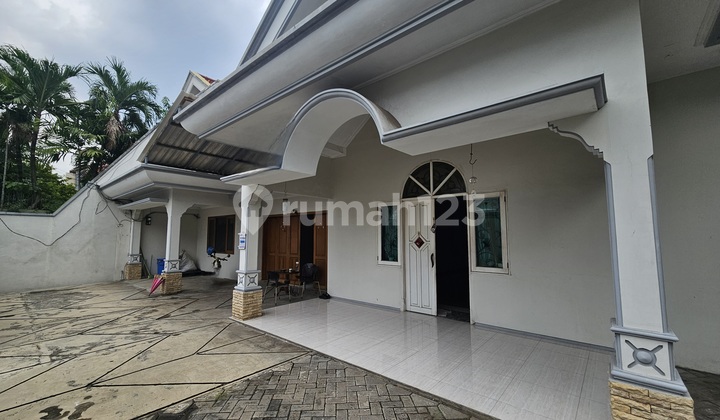 Rumah Jemur Andayani Surabaya 2 Kavling Gandeng Besar Terawat 612m2 SHM Ruangan2 Ukuran Jumbo Cocok Utk Kantor Jual Cepat Rumah Jemur Andayani Surabaya 2 Kavling Gandeng Besar Terawat 612m2 SHM Ruangan2 Ukuran Jumbo Cocok Utk Kantor Jual Cepat