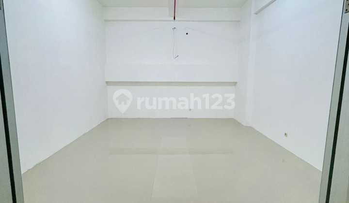 Ruang Kantor Nyaman di Surabaya Timur - Gunawangsa Merr, Bebas Ribet Parkir & Siap Digunakan Ruang Kantor Nyaman di Surabaya Timur - Gunawangsa Merr, Bebas Ribet Parkir & Siap Digunakan