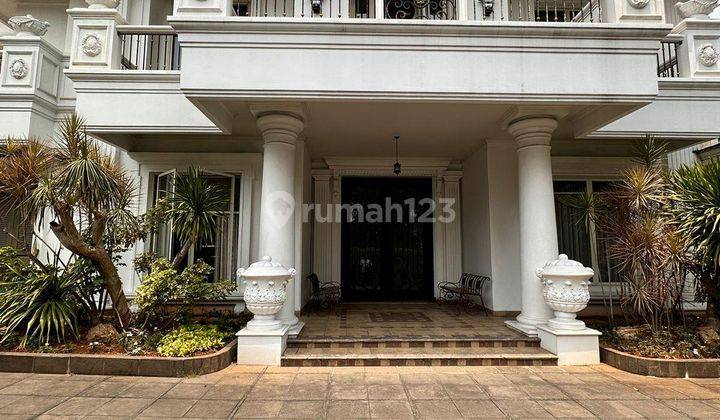 "rumah Mewah Taman Golf Karawaci, Luas & Strategis – Harga Nego!" 1