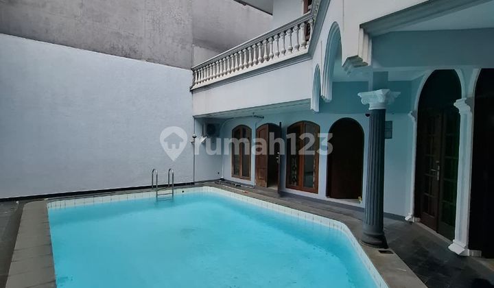 For Rent Luxury House with Swimming Pool in Mega Kuningan