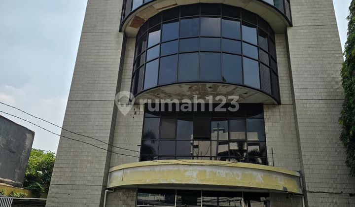 Dijual Cepat Gedung Kantor 5 Lantai Di Jl. Matraman Raya Jakarta Timur – Lokasi Strategis Pinggir Jalan Raya