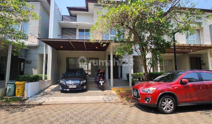 Rumah di Serenia Hills 2 Lantai Bagus 1