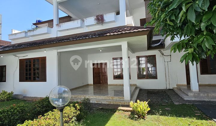 Rumah di Cilandak Jakarta Selatan 2 Lantai SHM Bagus