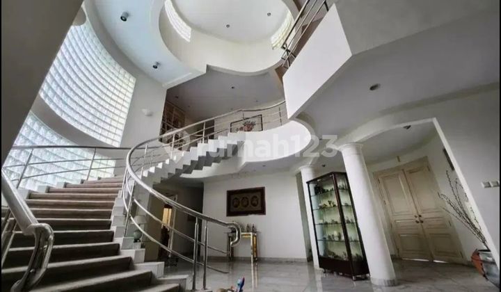 "rumah Mewah Pondok Indah – Kolam Renang & Fasilitas Lengkap, Harga Nego!" "rumah Mewah Pondok Indah – Kolam Renang & Fasilitas Lengkap, Harga Nego!"