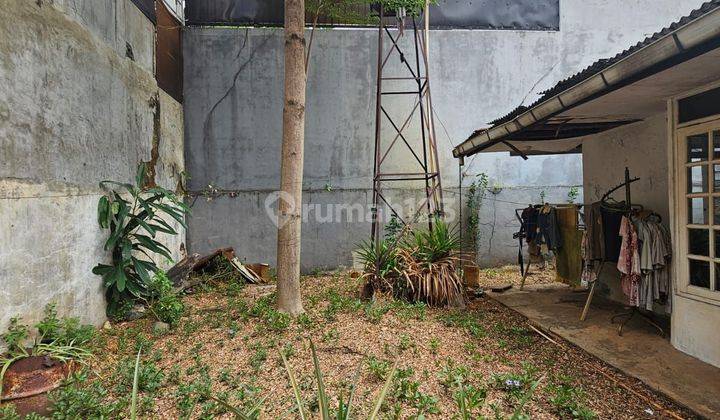 Rumah Lama di Cipete Jakarta Selatan SHM Butuh Renovasi Jarang Ada 2