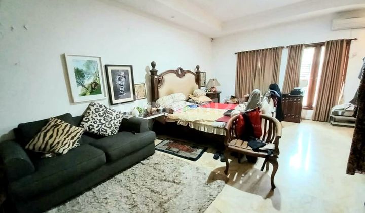 Rumah Cantik di Bukit Cinere Indah BCI Cinere 2 Lantai SHM Bagus