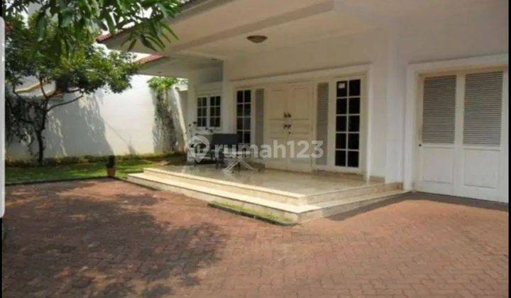 Rumah Asri di Menteng Jakarta Pusat 2 Lantai 660 m2 Bagus Jarang Ada 2