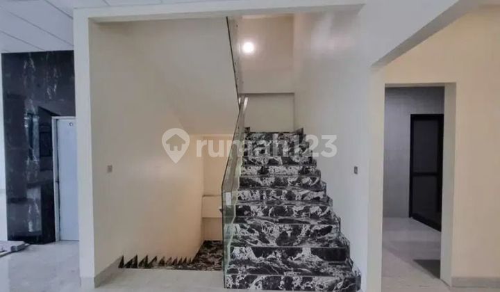 "jual Gedung Kantor Baru Strategis Di Tb Simatupang, Shm, Harga Nego!"