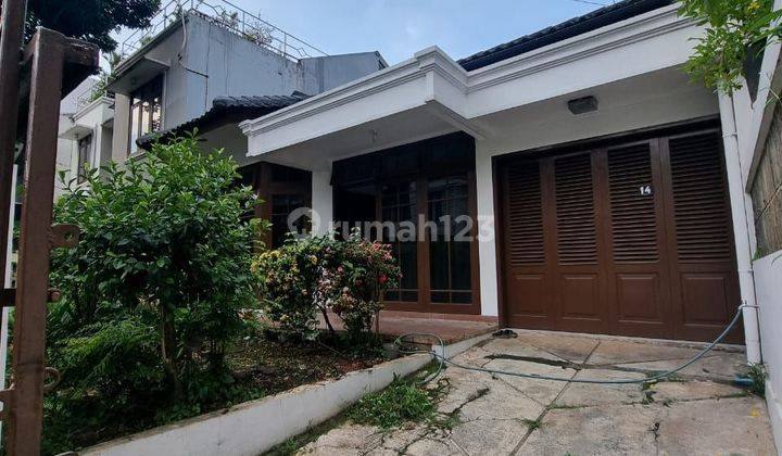 Rumah Tua di Niaga Hijau Pondok Indah Jakarta Selatan SHM Butuh Renovasi 1