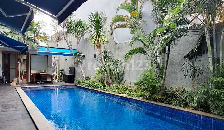 Luxury House Mega Kuningan South Jakarta - Residence & Office