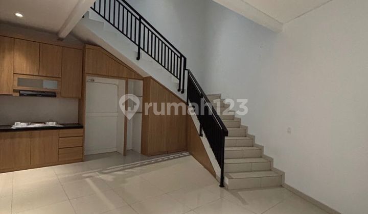 New Modern Tropical House in Villa Cinere Mas – Serene & Flood-Free Environment! 2