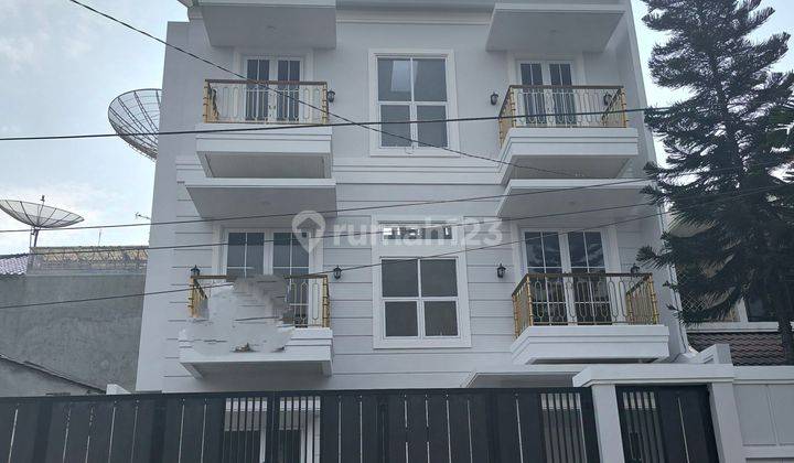 Rumah Cantik 3 Lantai Shm Di Liga Mas Pancoran Jakarta Selatan Bagus  1