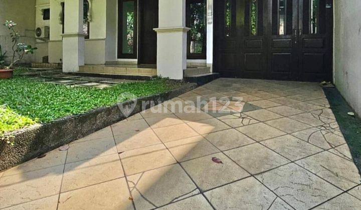 Rumah Hitung Tanah Dijual di Alam Asri Pondok Indah - SHM, Kolam Renang, 1 Lantai