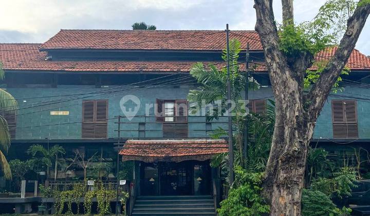 Dijual Cafe & Guesthouse Ampera Raya Nuansa Bali Komersial
