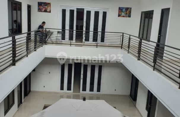 Rumah Luas Cocok Kantor di Jatipadang Pasar Minggu 13 M Nego