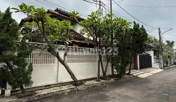 Rumah Hoek Lebak Bulus 320M Siap Huni Dekat MRT 6,5M Rumah Hoek Lebak Bulus 320M Siap Huni Dekat MRT 6,5M