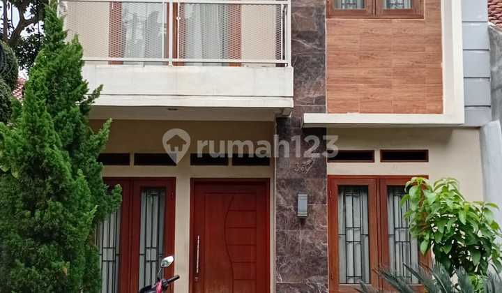 Rumah 2 Lantai Cantik Tangerang Selatan Dekat Lebak Bulus