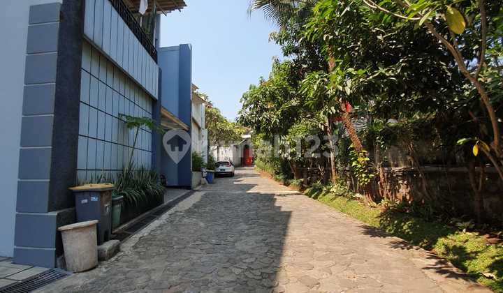 Modern Minimalist House in Lebak Bulus, South Jakarta, 4 Bedrooms Within a Cluster 2