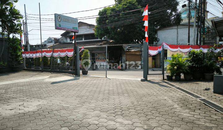 Ruang Usaha futsal cocok buat Usaha Atau town house  Di Kebon Jeruk 2037 m HGB Dan SHM Bagus 2