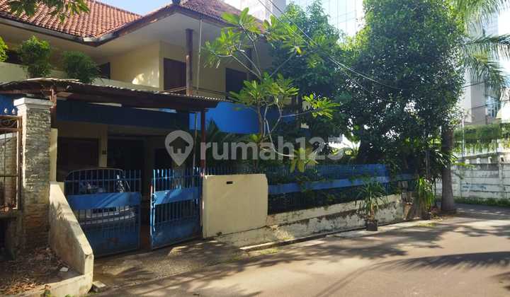 Corner House Tulodong Senayan Land Area 410 m² Title Deed 30M