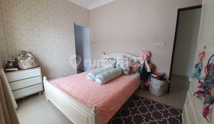 Rumah Townhouse Minimalis Cinere Dekat Tol Desari 2