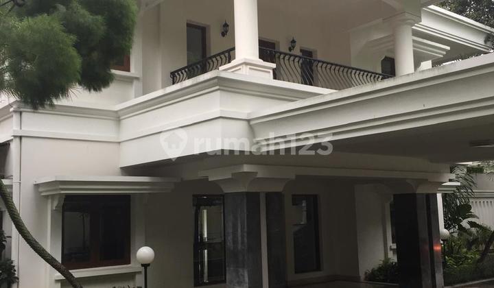 Rumah Mewah 2 Lantai Selong Kebayoran Baru Lt 1.385 Pool 2