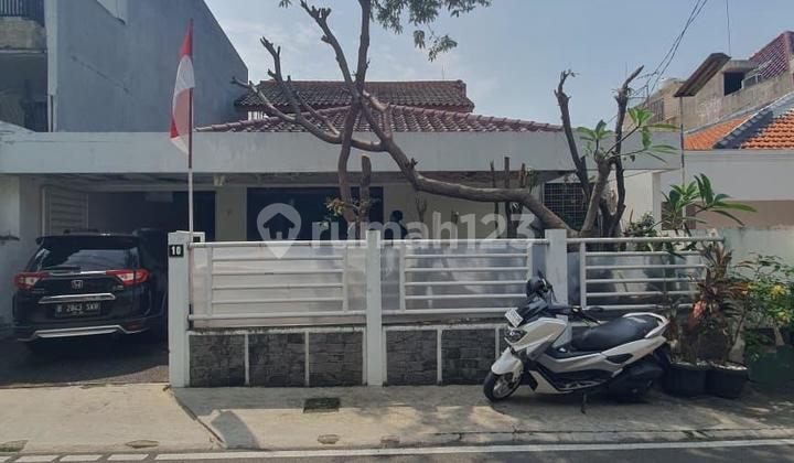 House for Sale Kebayoran Baru South Jakarta SHM Best Price