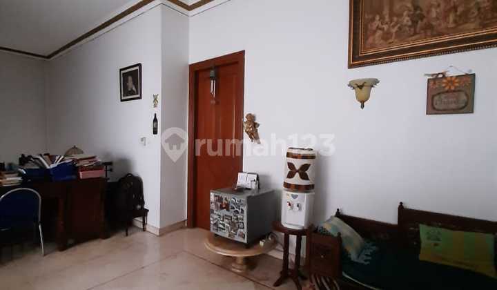 Ready-to-Occupy House at Bukit Mas Rempoa, 277 M² Land Area, Near Pondok Indah 2