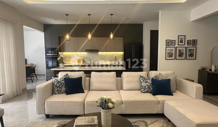 Rumah Mewah Serenia Hills Modern Elegan Di Jakarta Selatan