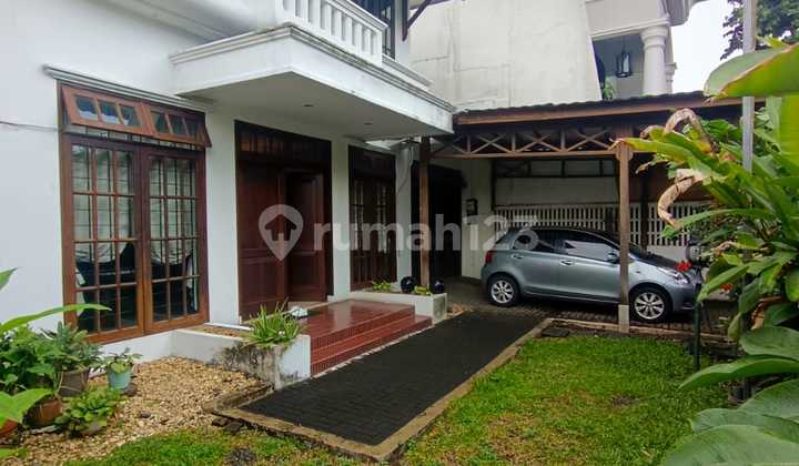 "rumah Klasik Mewah Di Discovery Pondok Indah – Harga Spesial!"
