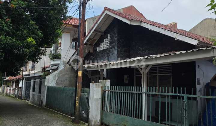 Strategic Land Calculation House on Jl Cilandak Near Fatmawati