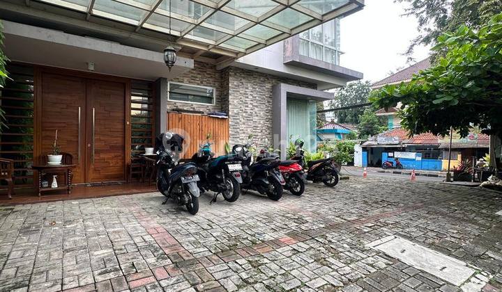Exclusive Boarding House Benhil 19 - Furnished Room, Elevator, Rooftop, Freehold Title. 1