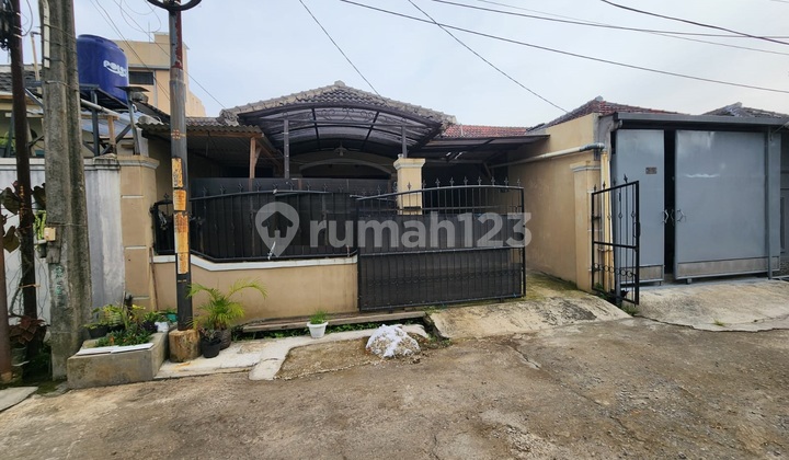 Rumah One Gate System Siap Huni di Taman Rahayu 3 bisa Disewakan
