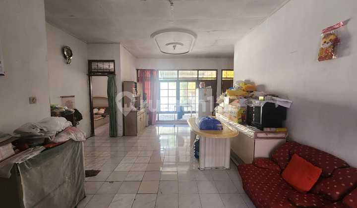 Rumah Dekat ke Jalan Raya di Kopo Permai Rumah Dekat ke Jalan Raya di Kopo Permai