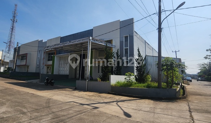 Gudang + Kantor Berada di Area Pergudangan di Kutawaringin