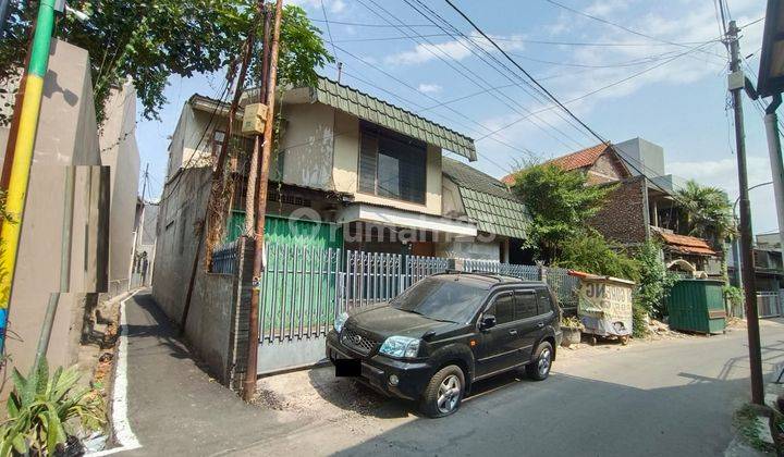 Rumah Dekat Ke Alun Alun Bandung di Sayap Pungkur 1