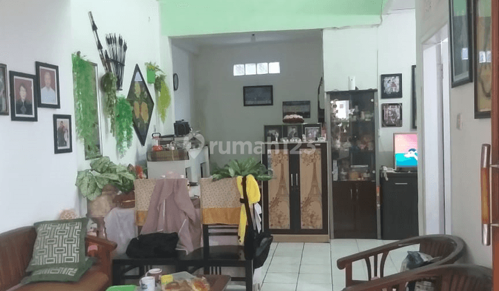 Rumah Bagus 2 Lantai di Cilame Permai 2